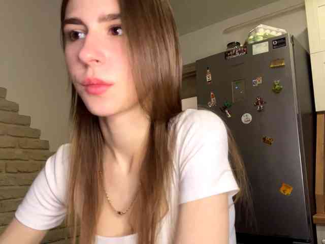 AshantiBadolato webcam