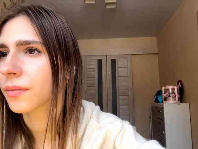 AshantiBadolato webcam