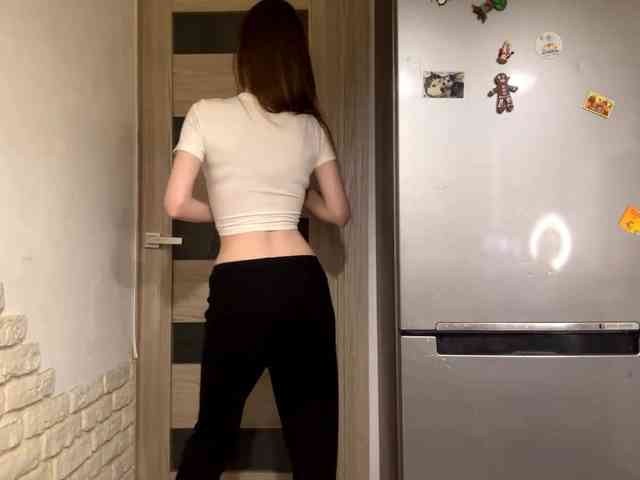 AshantiBadolato webcam