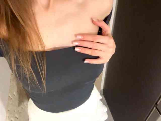 AshantiBadolato webcam