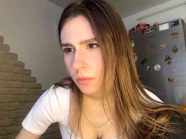 AshantiBadolato webcam