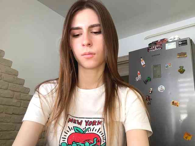 AshantiBadolato webcam