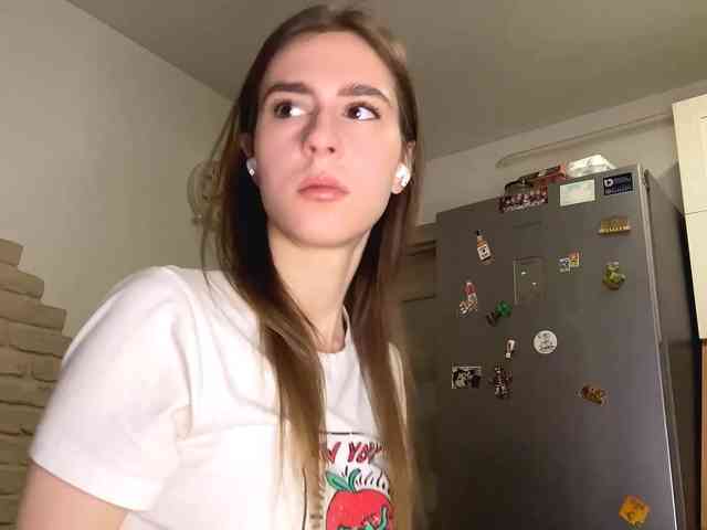 AshantiBadolato webcam