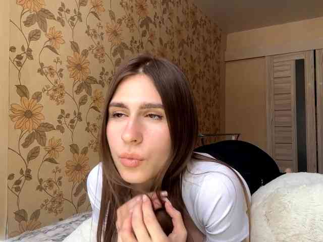 AshantiBadolato webcam