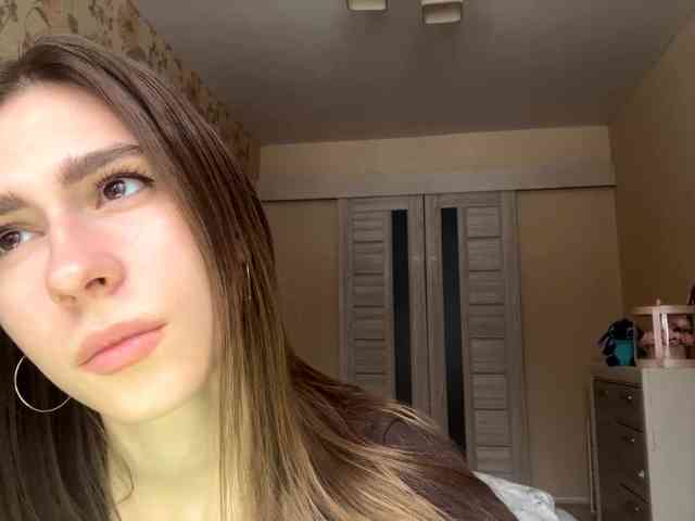 AshantiBadolato webcam