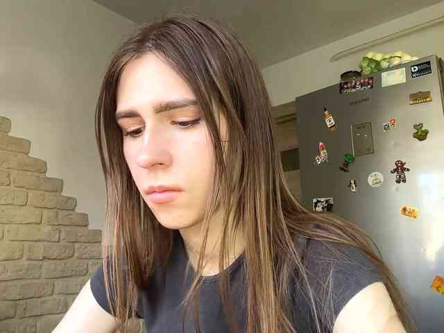 AshantiBadolato webcam