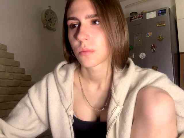 AshantiBadolato webcam