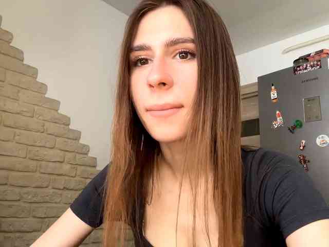 AshantiBadolato webcam