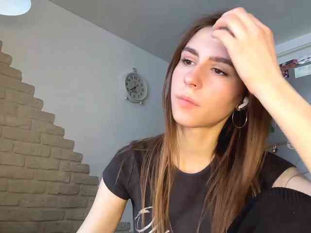 AshantiBadolato webcam