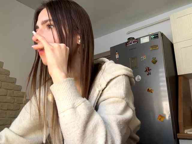 AshantiBadolato webcam