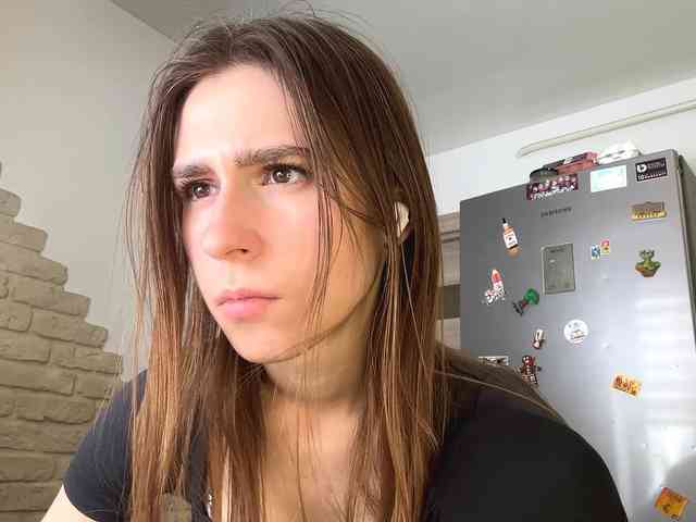 AshantiBadolato webcam