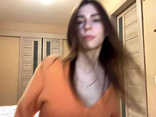 AshantiBadolato webcam