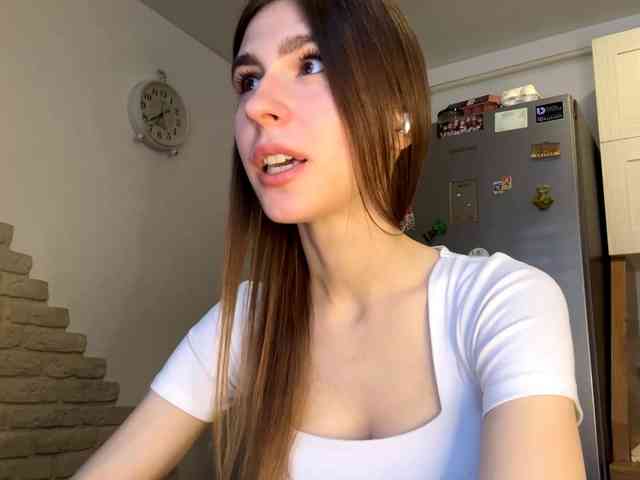 AshantiBadolato webcam