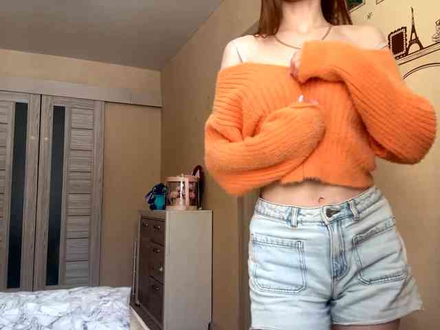 AshantiBadolato webcam