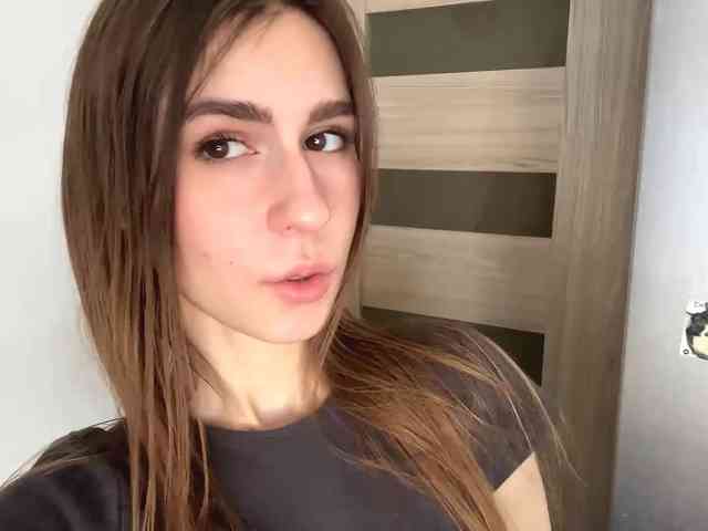 AshantiBadolato webcam