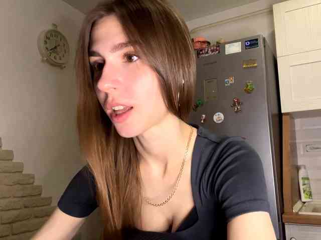 AshantiBadolato webcam