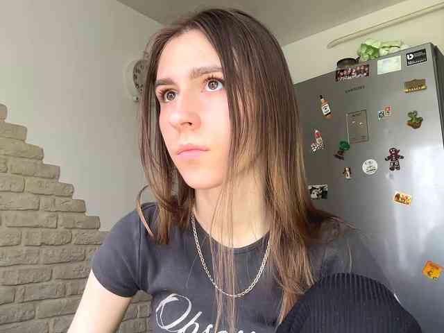 AshantiBadolato webcam