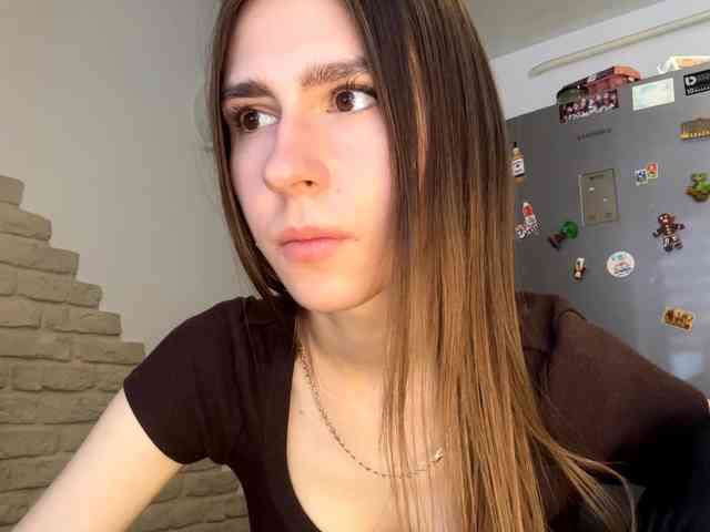 AshantiBadolato webcam