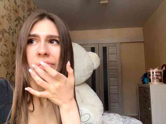 AshantiBadolato webcam