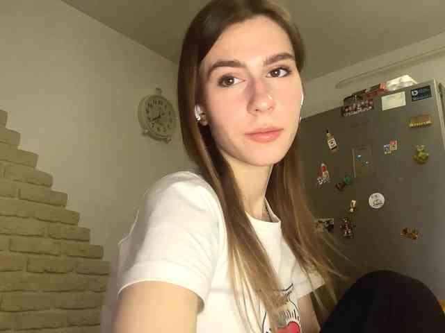 AshantiBadolato webcam