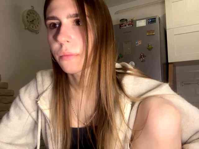 AshantiBadolato webcam