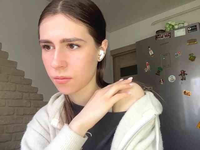 AshantiBadolato webcam