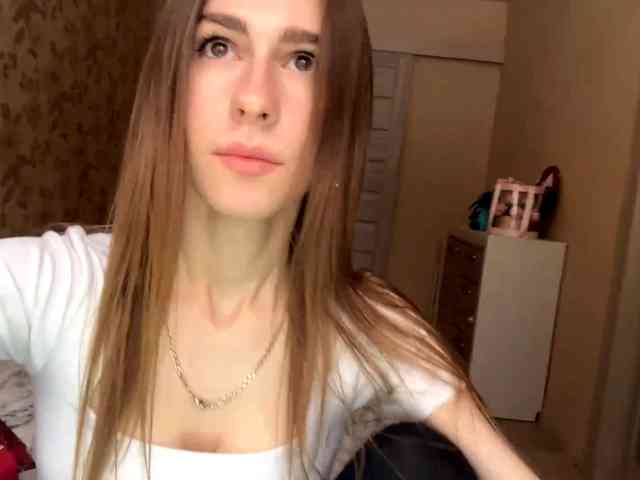 AshantiBadolato webcam