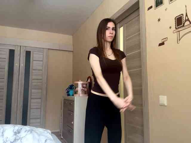 AshantiBadolato webcam