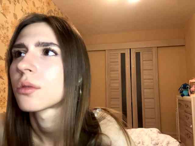 AshantiBadolato webcam