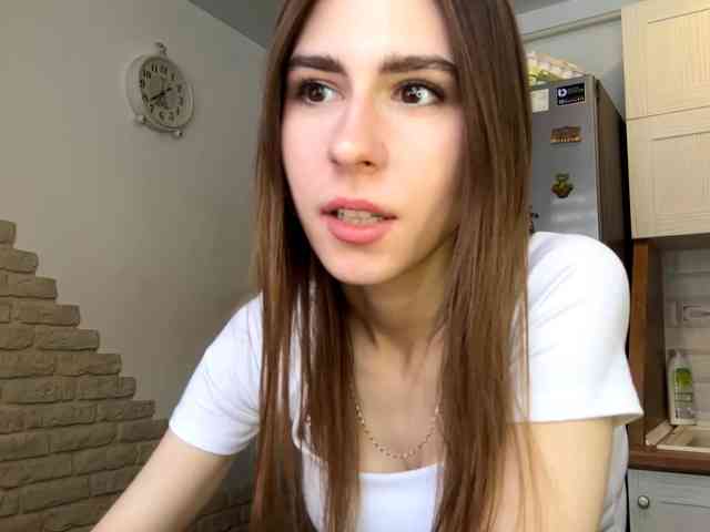 AshantiBadolato webcam