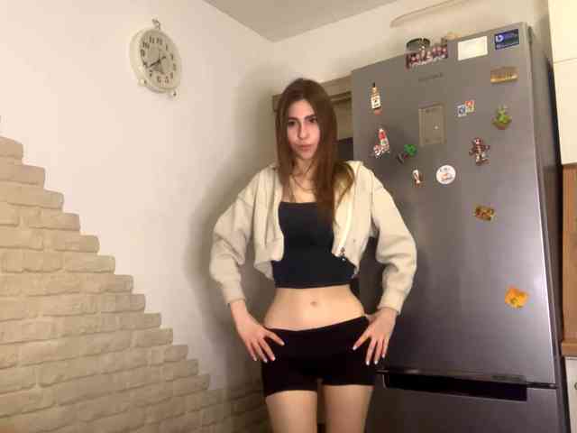 AshantiBadolato webcam