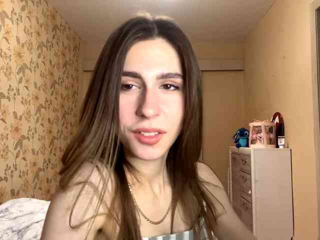 AshantiBadolato webcam