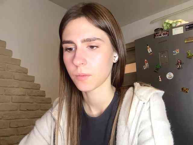 AshantiBadolato webcam