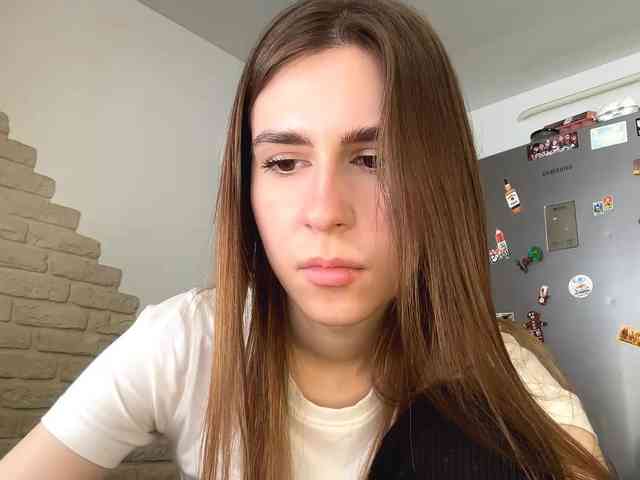 AshantiBadolato webcam