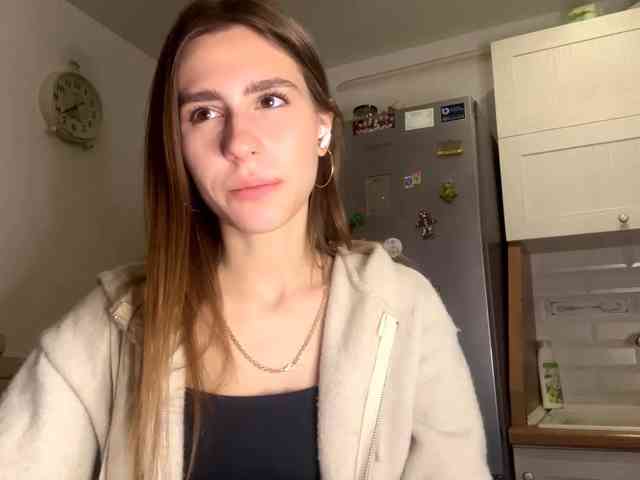 AshantiBadolato webcam