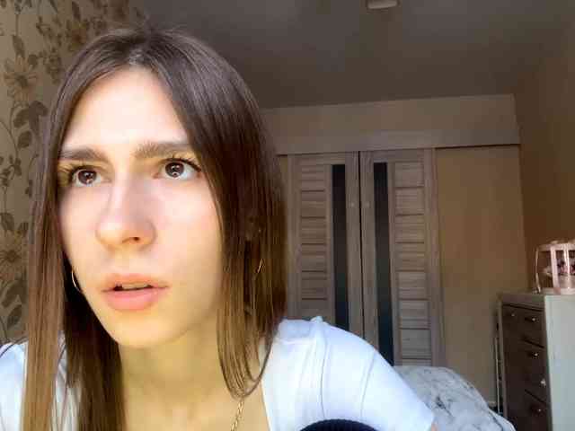 AshantiBadolato webcam