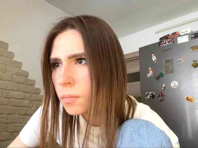 AshantiBadolato webcam