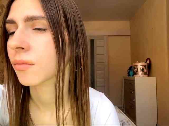 AshantiBadolato webcam