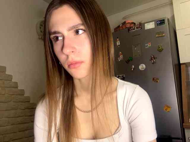 AshantiBadolato webcam