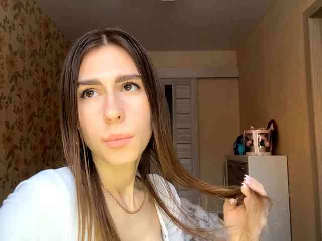 AshantiBadolato webcam