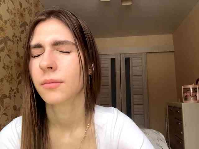 AshantiBadolato webcam