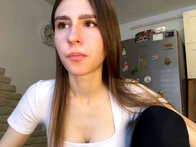 AshantiBadolato webcam