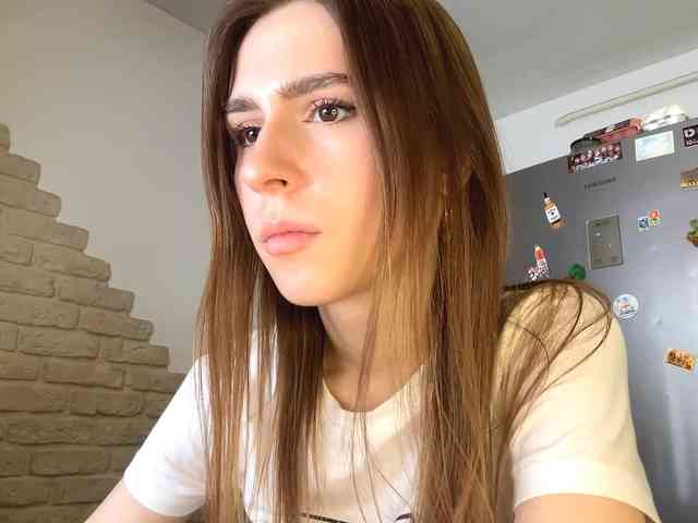 AshantiBadolato webcam