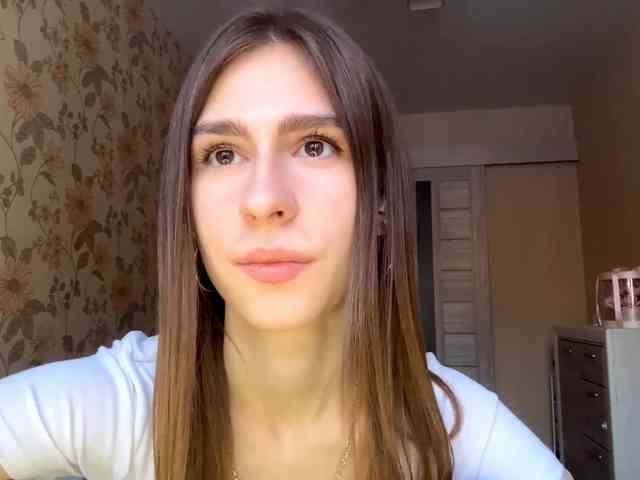 AshantiBadolato webcam