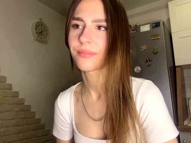 AshantiBadolato webcam