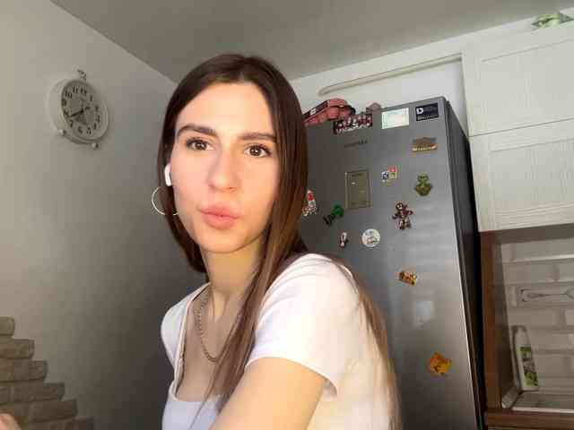 AshantiBadolato webcam