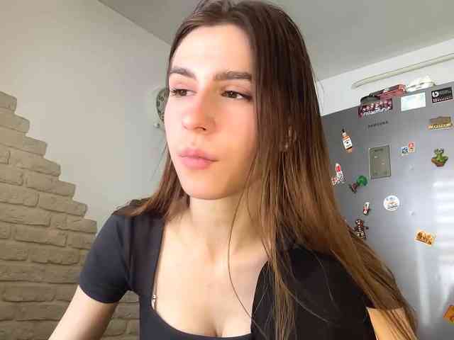 AshantiBadolato webcam