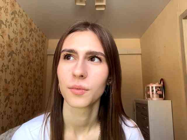 AshantiBadolato webcam