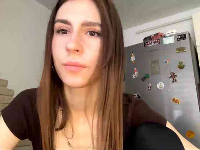 AshantiBadolato webcam