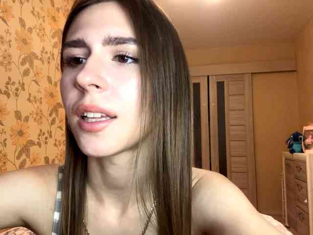 AshantiBadolato webcam